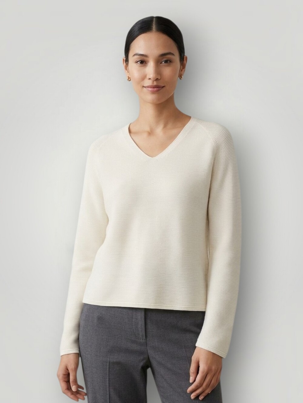 Uniqlo Women's White Cotton V-Neck Sweater Medium Raglan Sleeve Texture